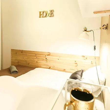 Apartament przy plaży z parkingiem - Okrzei 12 Apartament