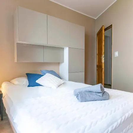 Apartament przy plaży z parkingiem - Okrzei 12 Apartament Sopot