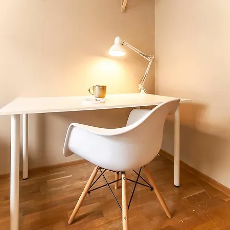 Apartament przy plaży z parkingiem - Okrzei 12 Apartament